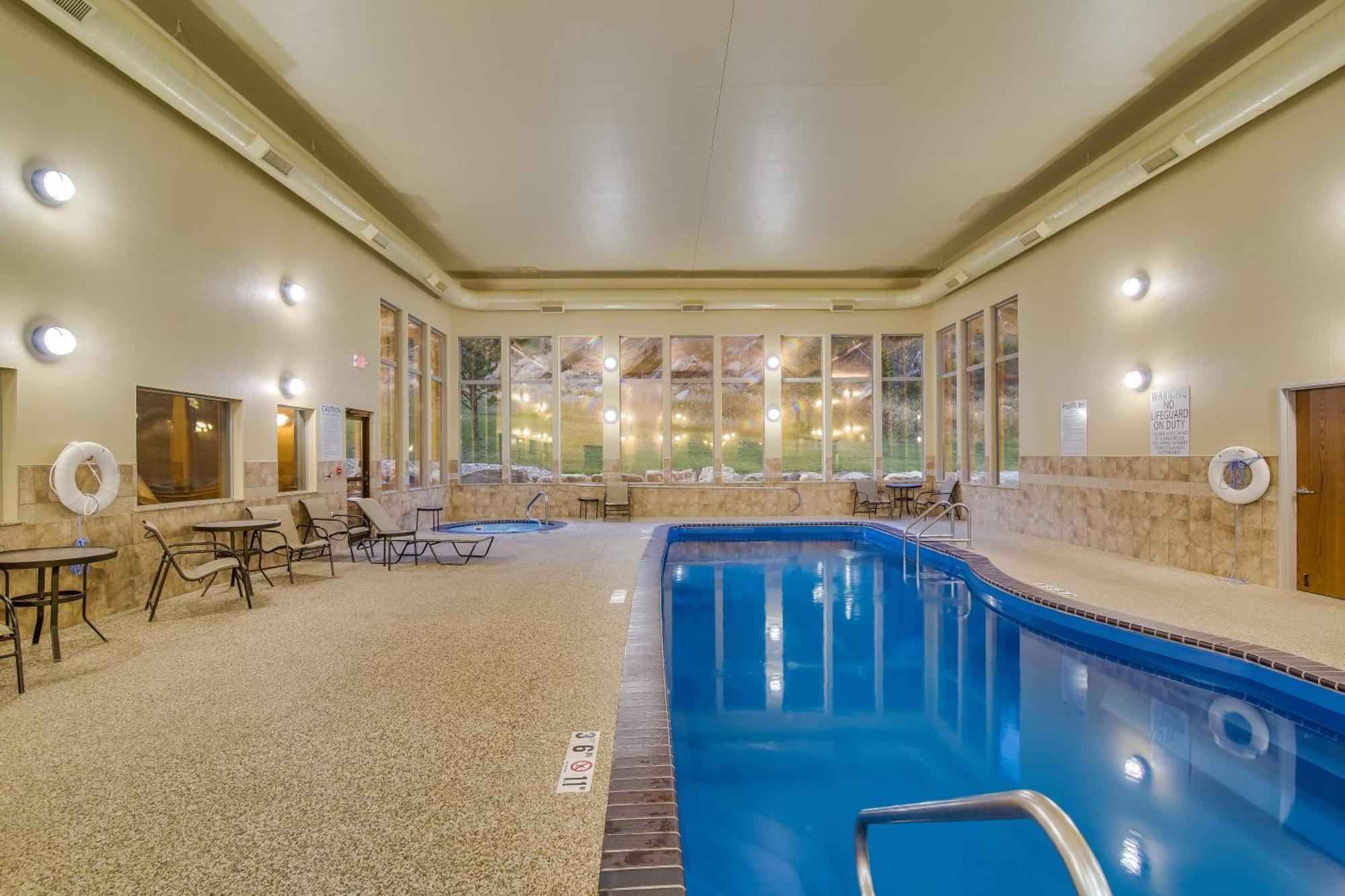 Holiday Inn Express & Suites Custer-Mt Rushmore Εξωτερικό φωτογραφία